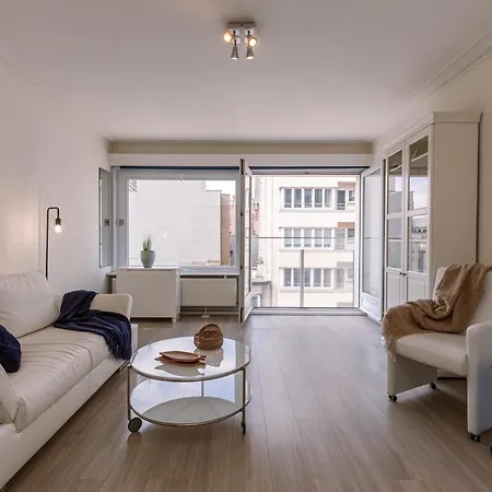Bright And Modern With Lateral Sea View Appartement *